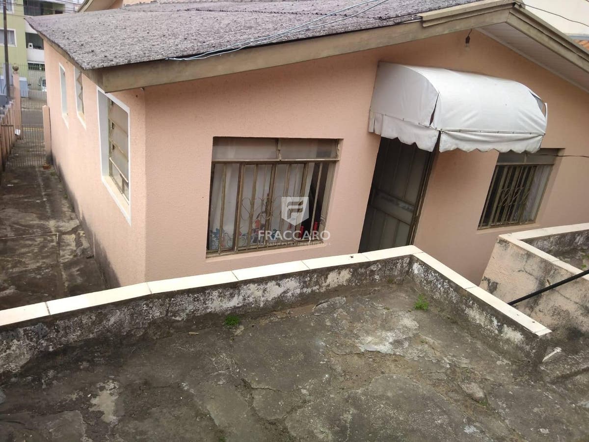 Casa à venda em Ronda, Ponta Grossa — Portal Chave Fácil