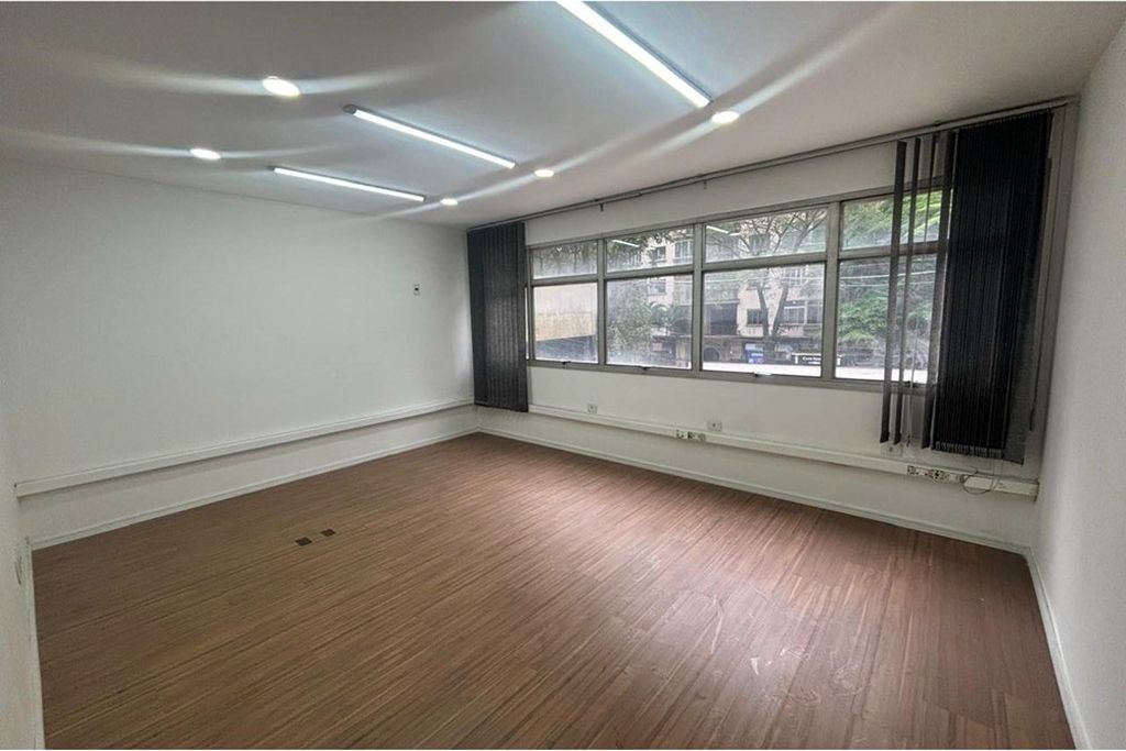 BVBLA 2466 Sala 601401007-76