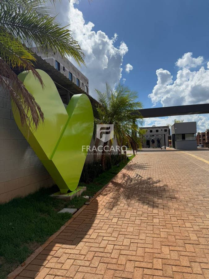 Apartamento à venda em Uvaranas, Ponta Grossa — Portal Chave Fácil