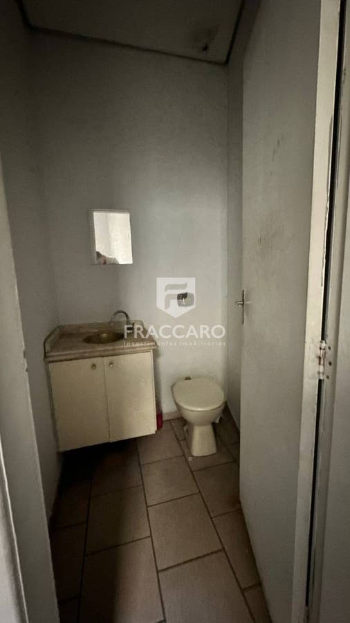 Ponto Comercial/Loja para alugar em Centro, Ponta Grossa — Portal Chave Fácil