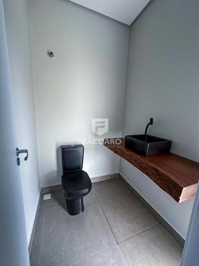 Casa à venda em Contorno, Ponta Grossa — Portal Chave Fácil