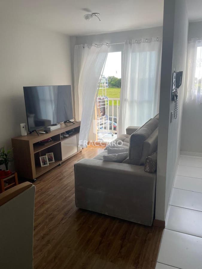 Apartamento à venda em Uvaranas, Ponta Grossa — Portal Chave Fácil