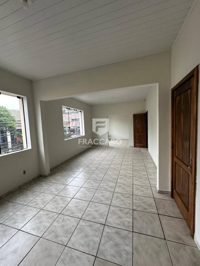 Comercial para alugar em Centro, Ponta Grossa — Portal Chave Fácil