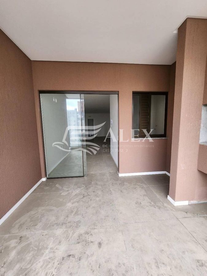 Barbada em meia praia - apartamento de 03 suítes