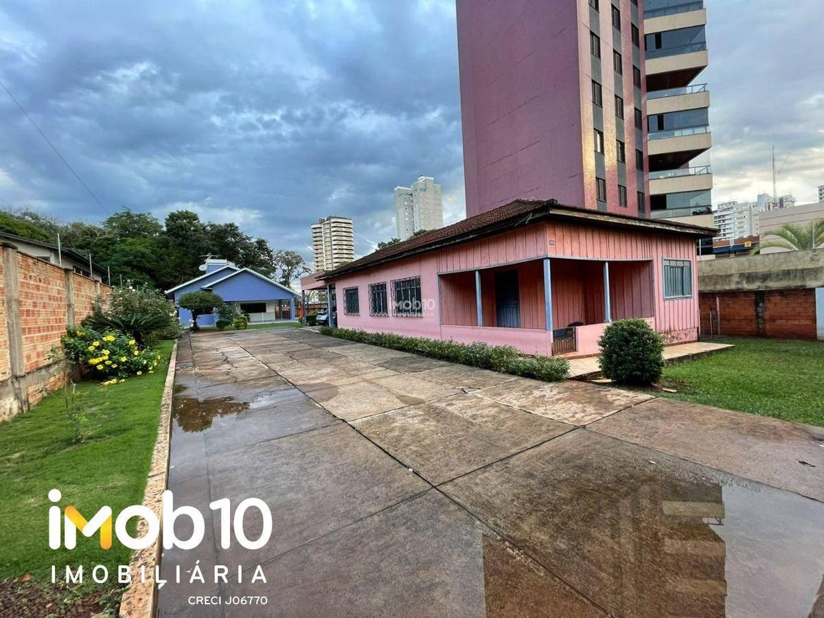 TERRENO A VENDA NO CENTRO DE FOZ DO IGUAÇU - PR