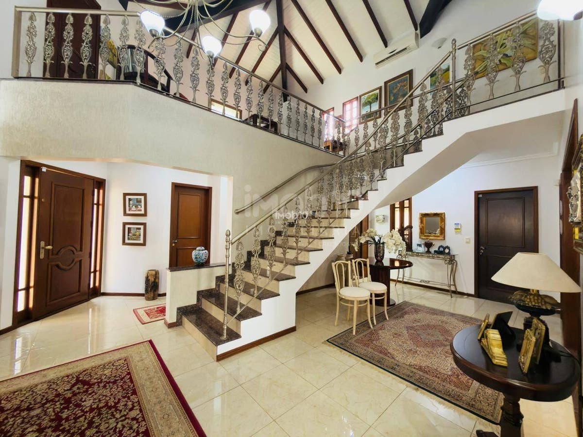 SOBRADO A VENDA COM 3 SUITES JARDIM LANCASTER, FOZ DO IGUAÇU,PR.