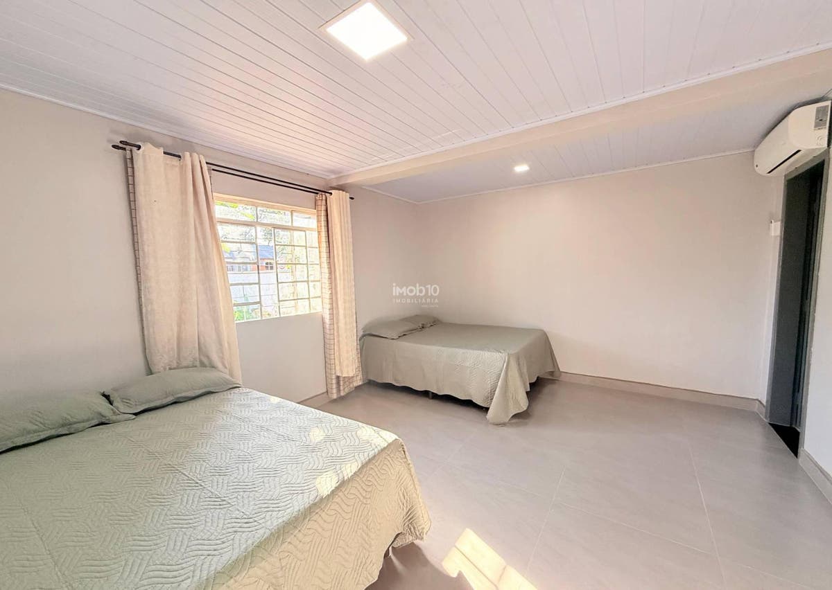 CASA PARA ALUGAR (R$6.000,00) OU VENDA COM 3 QUARTOS NO BAIRRO VILA A EM FOZ DO IGUAÇU - PR