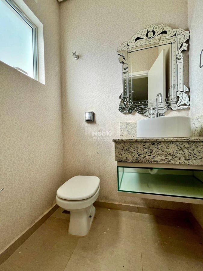 SOBRADO A VENDA OU PARA ALUGAR (R$5.000,00) NO CONDOMÍNIO FECHADO VILLA EUROPA JARDIM IGUAÇU FOZ DO IGUAÇU
