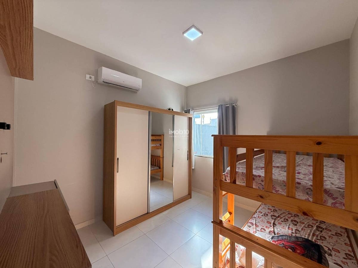 CASA A VENDA JARDIM IPÊ 3 COM PLACAS FOTOVOLTAICAS FOZ DO IGUAÇU - PR