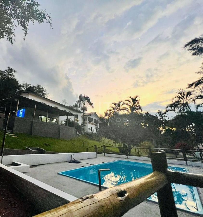 Chácara, 3 quartos, 2500 m² - Foto 2