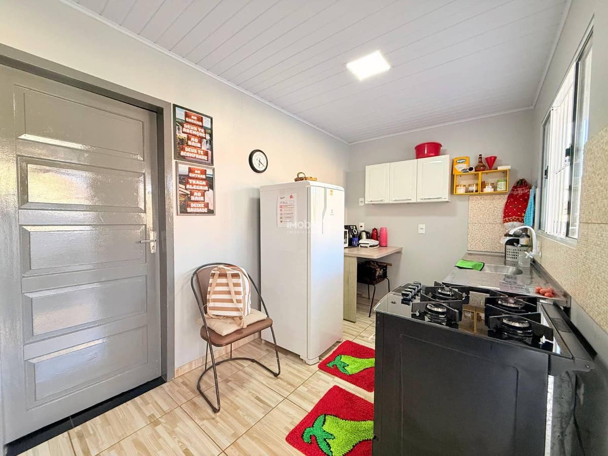 CASA PARA ALUGAR (R$6.000,00) OU VENDA COM 3 QUARTOS NO BAIRRO VILA A EM FOZ DO IGUAÇU - PR
