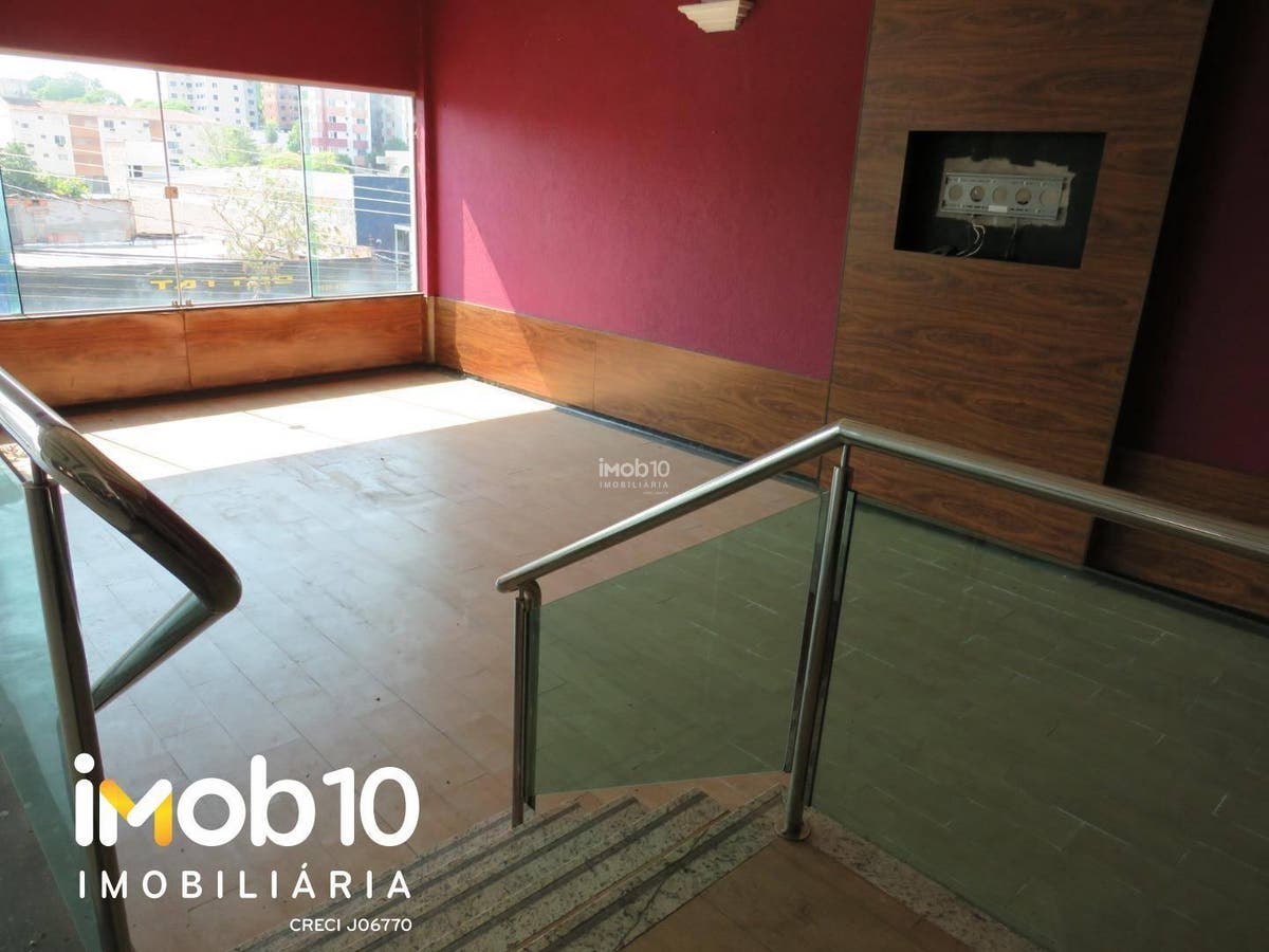 PRÉDIO COMERCIAL A VENDA NO CENTRO DE FOZ DO IGUAÇU - PR