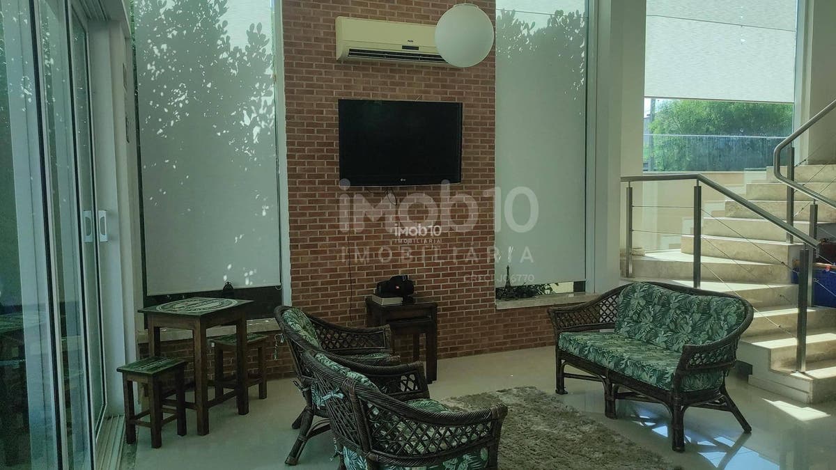 SOBRADO COM 3 QUARTOS A VENDA NO CONDOMÍNIO FECHADO TERRAS ALPHA I EM FOZ DO IGUAÇU - PR