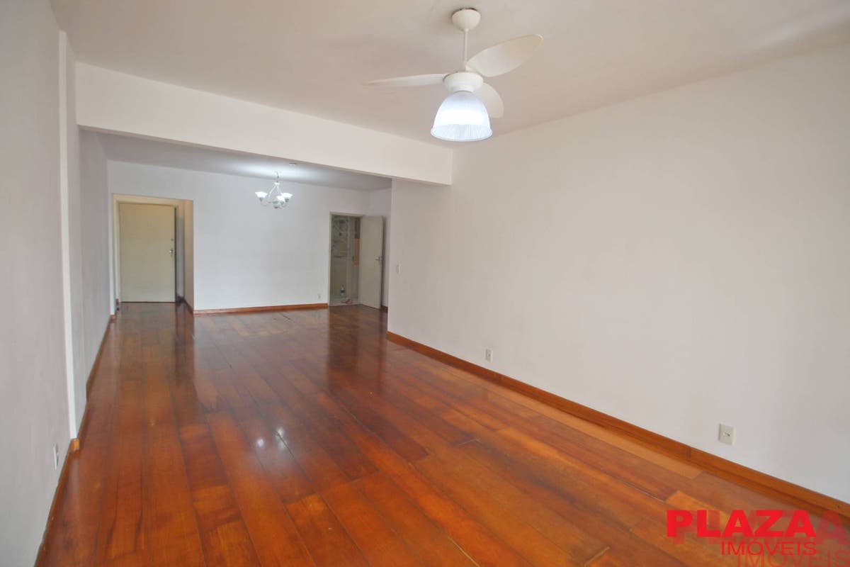 Aluguel Anual | 3 Dormitórios | 50m da Praia - Apartamento em Centro, Balneário Camboriú - para locação - Plaza Imóveis