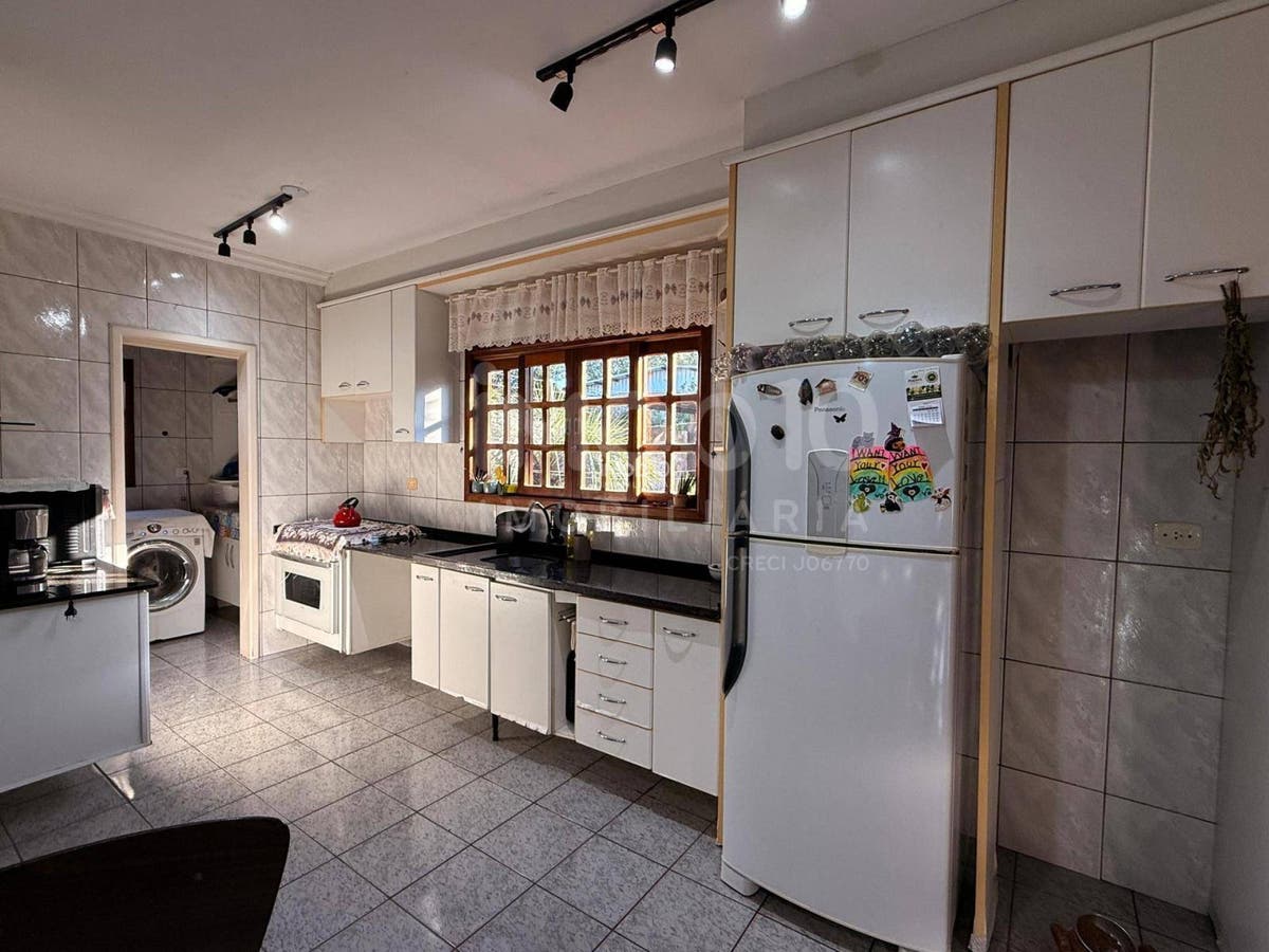 CASA A VENDA COM 3 QUARTOS VILA MARACANÃ FOZ DO IGUAÇU - PR