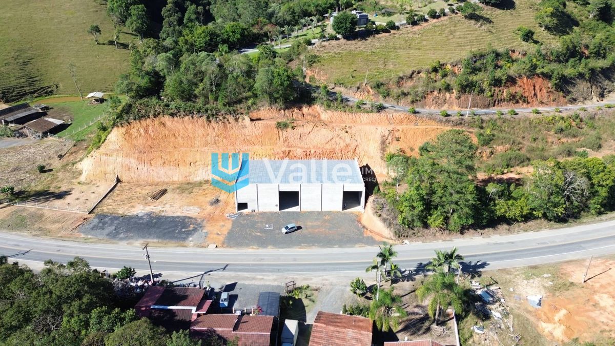 Galpão Comercial para Locação – 561m² | Ituporanga/SC – SC-302 - Galpão em Ituporanga - para locação - VALLE IMÓVEIS