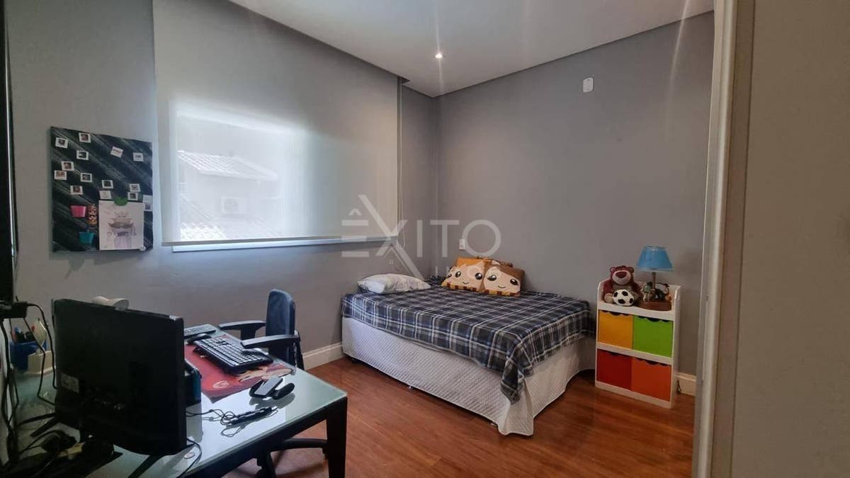 Casa, 3 quartos, 280 m² - Foto 10