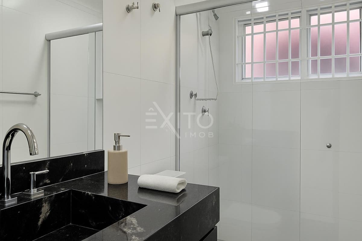 Casa, 5 quartos, 230 m² - Foto 17