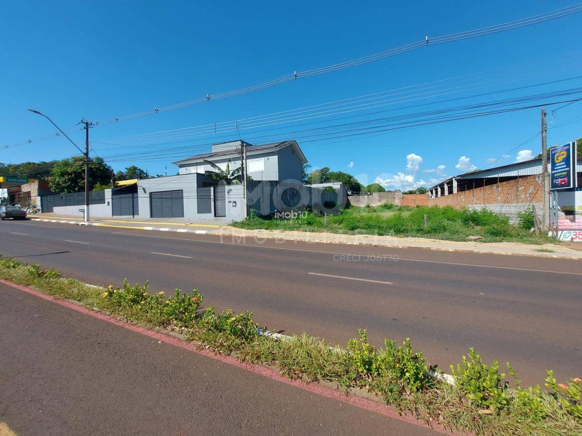 TERRENO PARA VENDA OU ALUGAR (R$6.000,00) NA AVENIDA GENERAL MEIRA EM FOZ DO IGUAÇU - PR