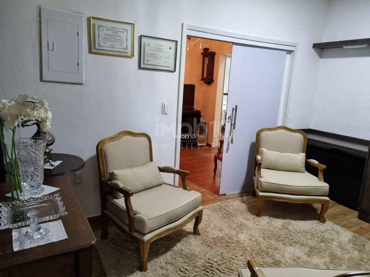 CASA COMERCIAL/RESIDENCIAL A VENDA NO CENTRO DE FOZ DO IGUAÇU - PR