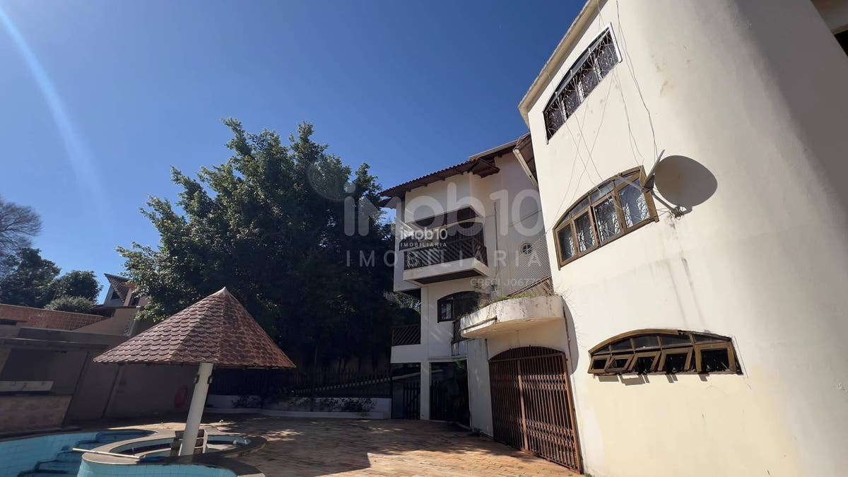 SOBRADO COMERCIAL PARA ALUGUEL (R$20.000,00) OU VENDA NO JARDIM FESTUGATO EM FOZ DO IGUAÇU - PR
