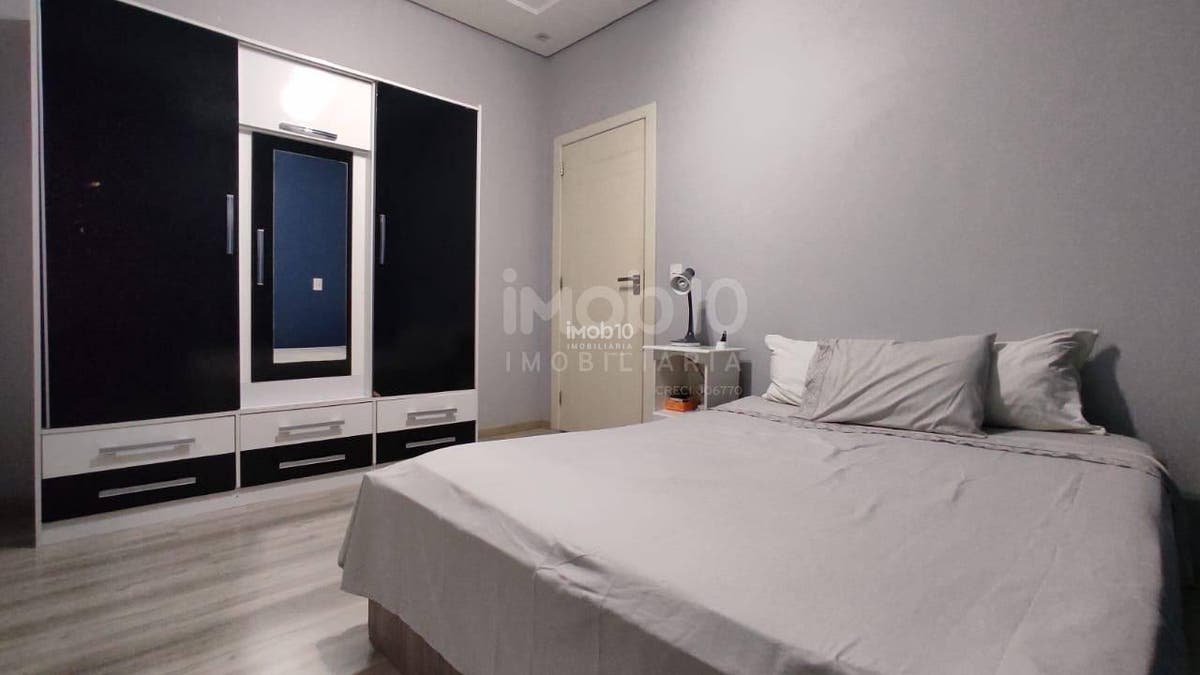 CASA TÉRREA COM 3 QUARTOS À VENDA NO JARDIM LANCASTER - FOZ DO IGUAÇU/PR