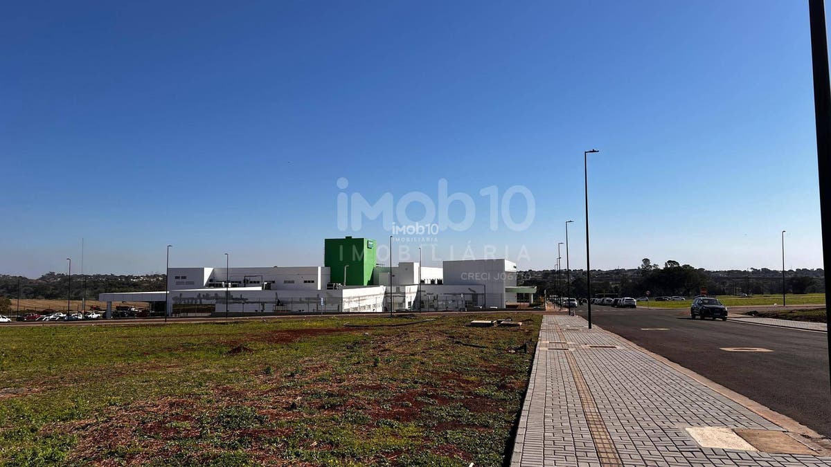 TERRENO A VENDA NO LOTEAMENTO VITA VILLAGE BAIRRO DO FUTURO EM FOZ DO IGUAÇU - PR
