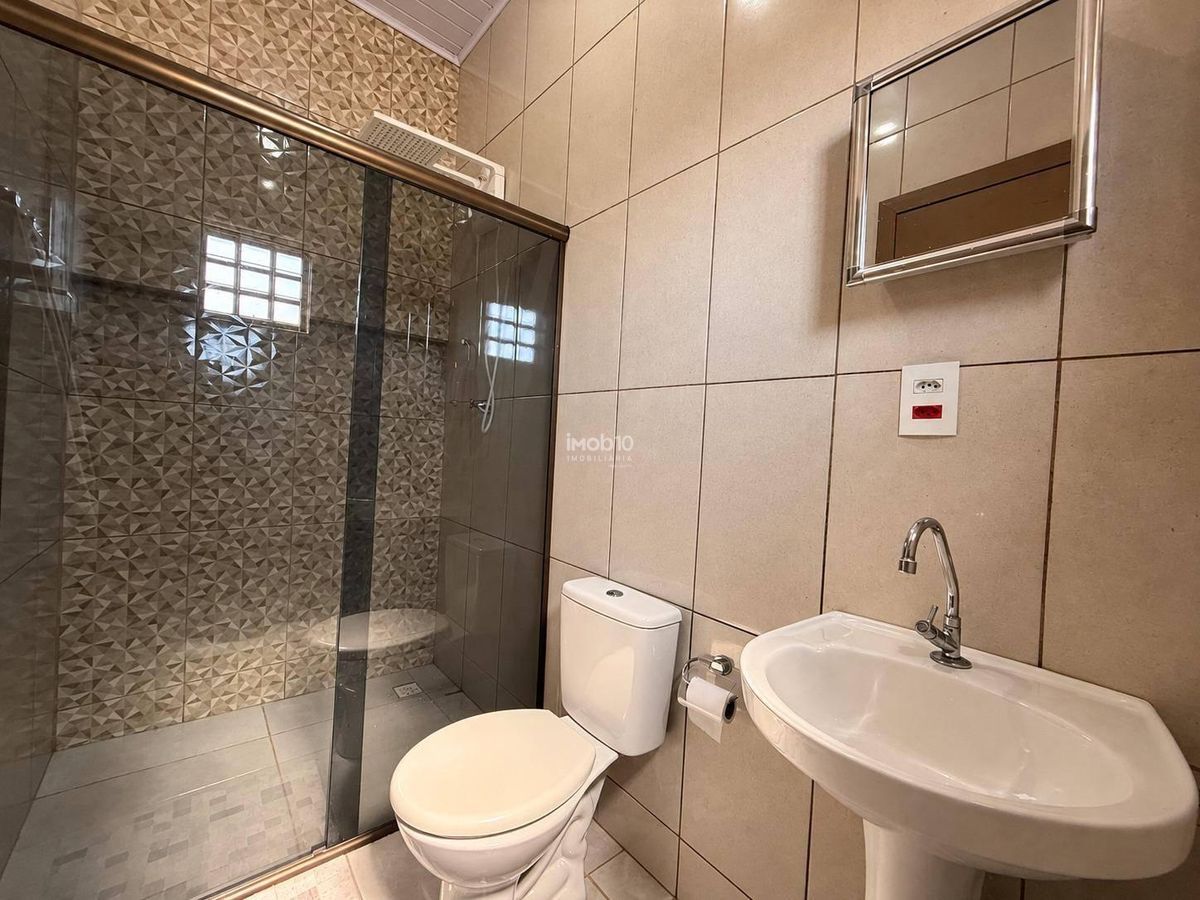 CHÁCARA Á VENDA COM CASA NO LOTE GRANDE A 800m DA AV. REPUBLICA ARGENTINAEM FOZ DO IGUAÇU