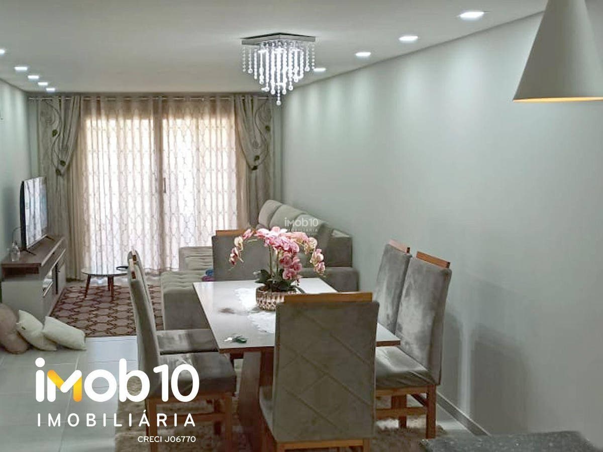 CASA COM KITNETS PARA VENDA NA VILA A EM FOZ DO IGUAÇU - PR