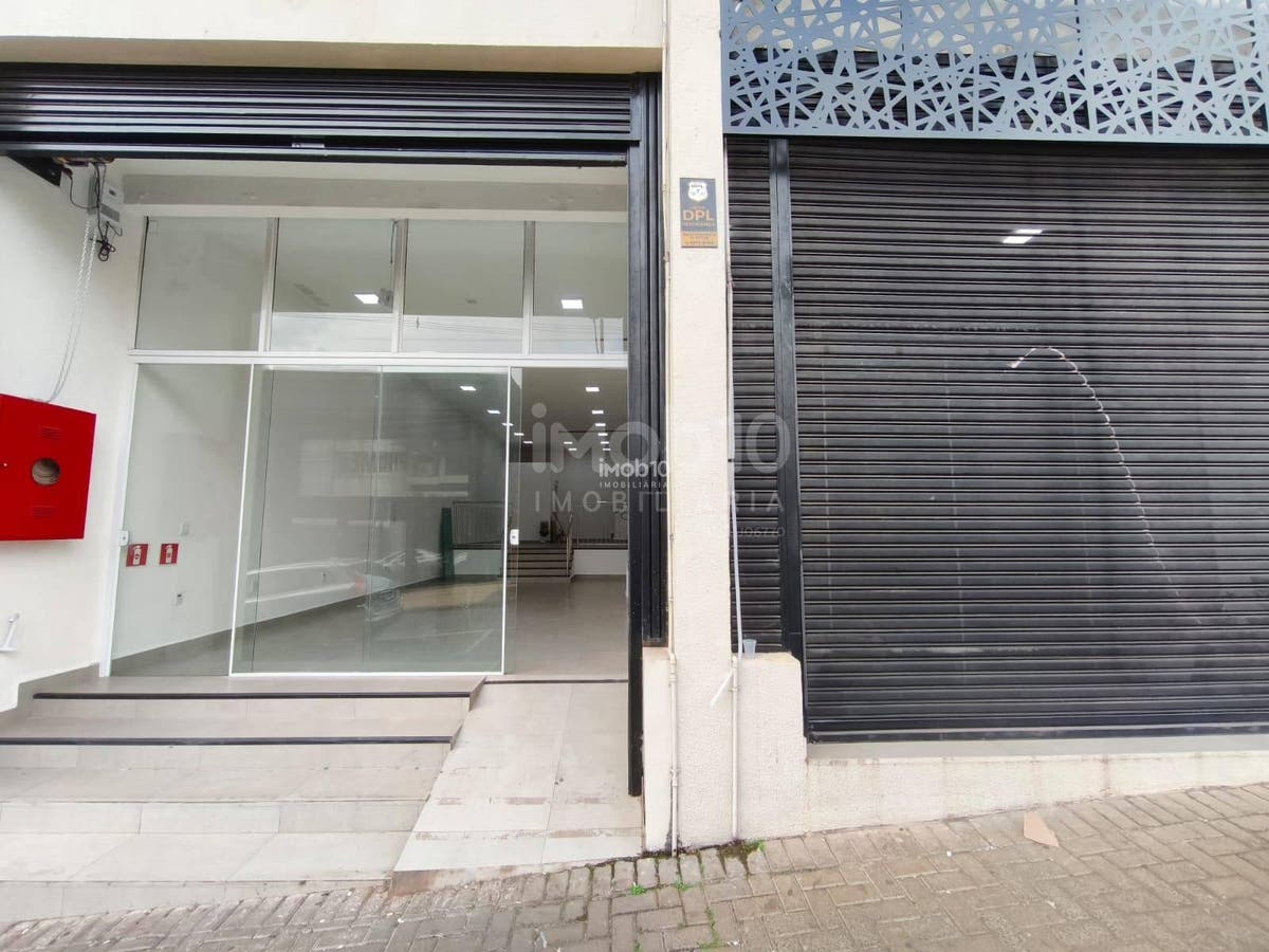 SALA COMERCIAL PARA ALUGAR (R$5.000,00) TÉRREA COM SOBRELOJA NO EDIFÍCIO METROPOLE - CENTRO - FOZ DO IGUAÇU/PR.