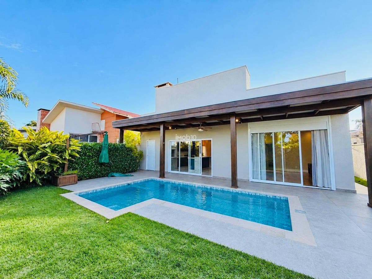 CASA COM 1 SUÍTE E 2 DEMI SUÍTES PARA VENDA NO CONDOMÍNIO VILLA CONSCIENTIA FOZ DO IGUAÇU - PR