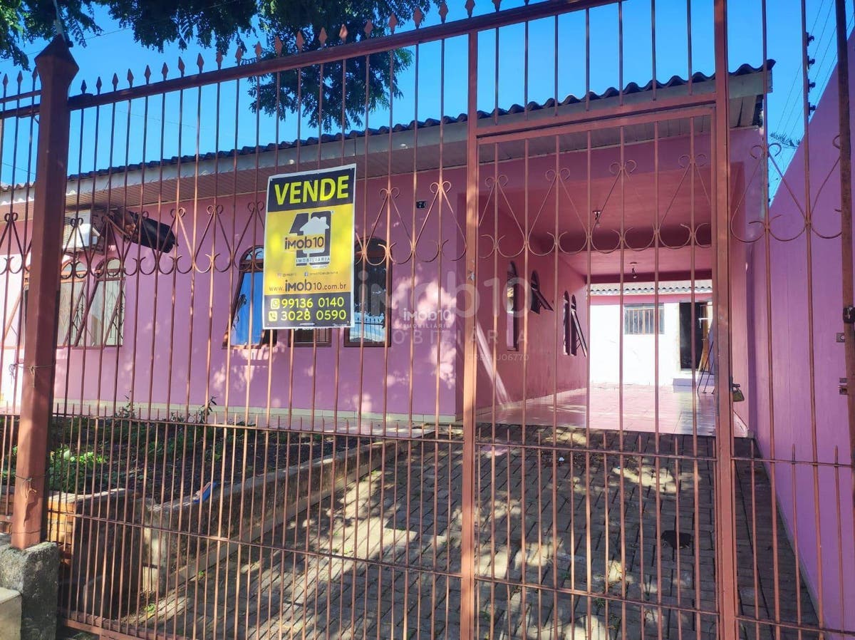 CASA COM 1 SUÍTE À VENDA NO JARDIM CURITIBANO - FOZ DO IGUAÇU/PR