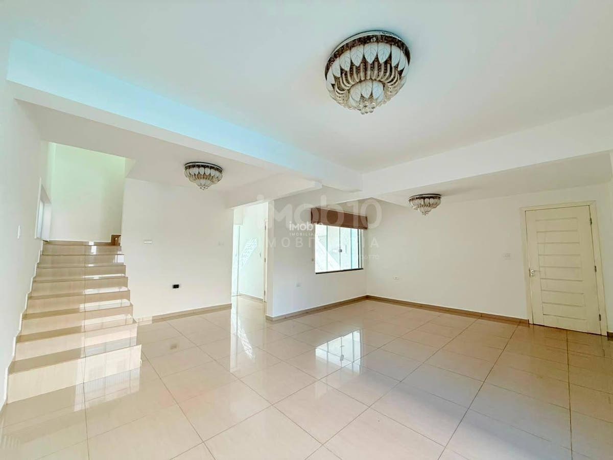 SOBRADO PARA ALUGAR ( VALOR R$ 7.500,00) COM 3 QUARTOS JARDIM POLO CENTRO FOZ DO IGUAÇU - PR