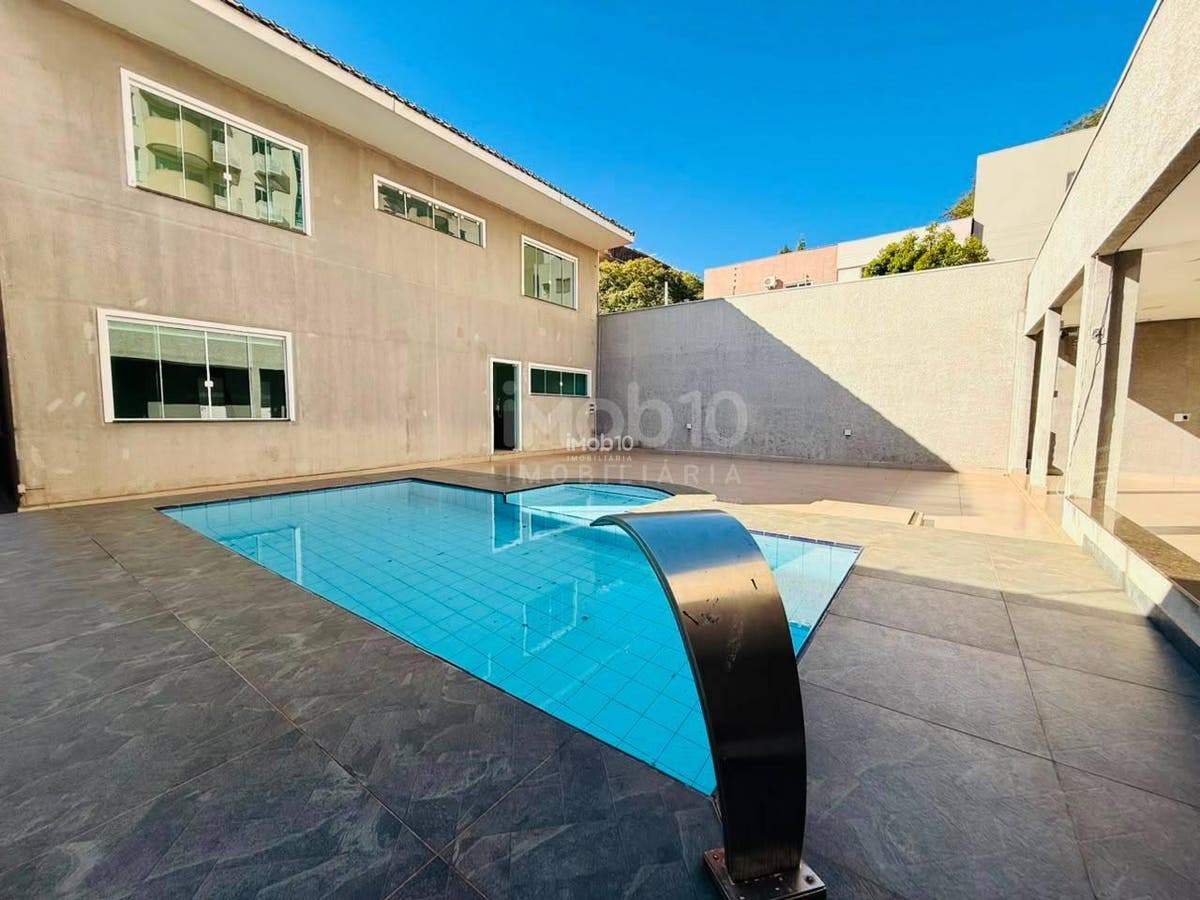 SOBRADO PARA ALUGAR ( VALOR R$ 7.500,00) COM 3 QUARTOS JARDIM POLO CENTRO FOZ DO IGUAÇU - PR