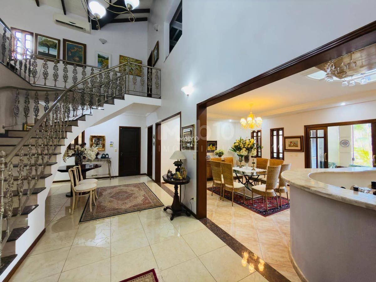 SOBRADO A VENDA COM 3 SUITES JARDIM LANCASTER, FOZ DO IGUAÇU,PR.