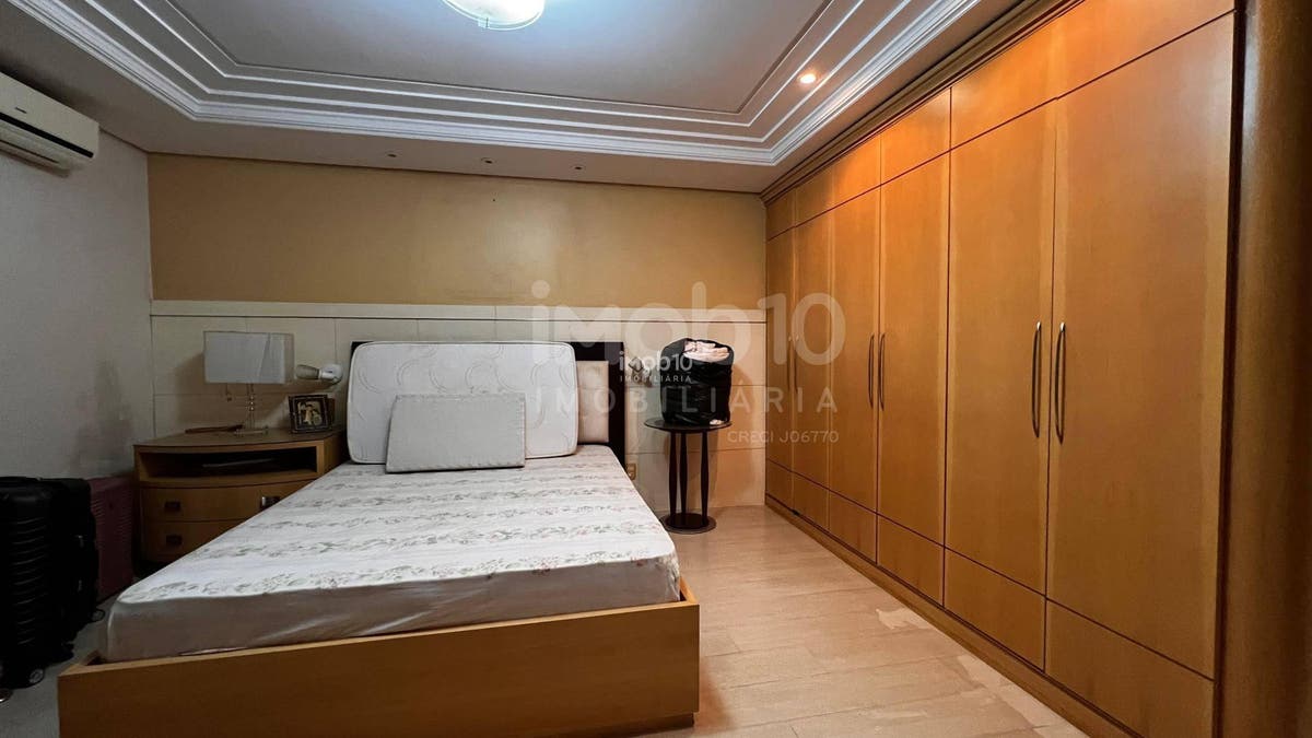 SOBRADO COMERCIAL PARA ALUGUEL (R$20.000,00) OU VENDA NO JARDIM FESTUGATO EM FOZ DO IGUAÇU - PR