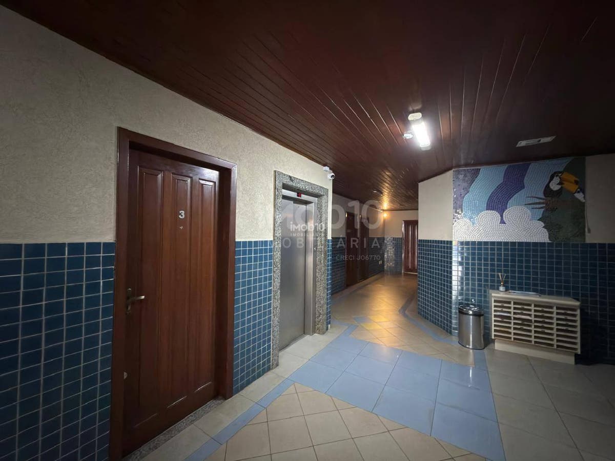 SALA COMERCIAL A VENDA EDIFICIO PAMPULHA REGIÃO CENTRAL DE FOZ.