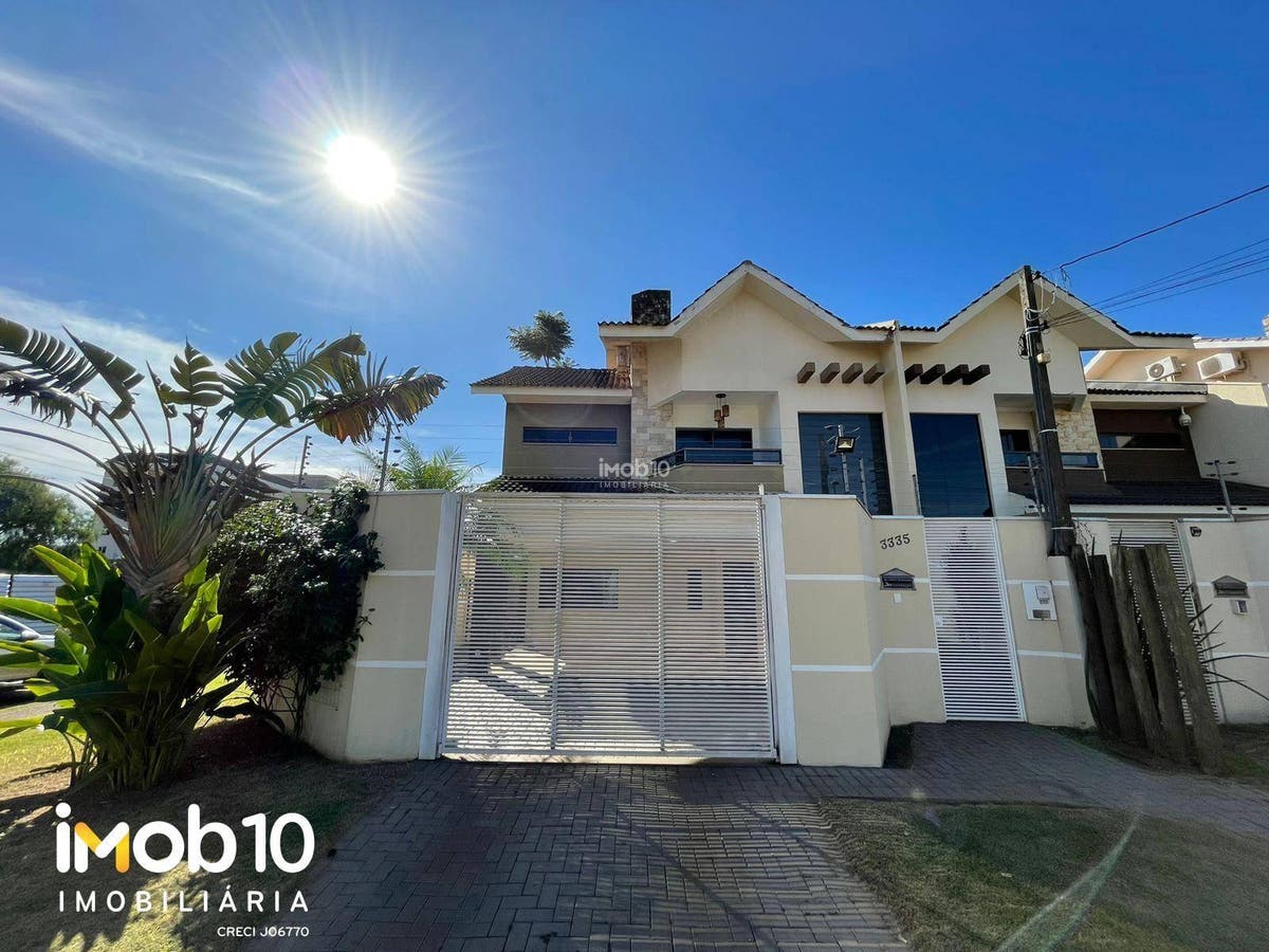 SOBRADO COM 3 QUARTOS E PISCINA A VENDA NO BAIRRO JARDIM PANORAMA EM FOZ DO IGUAÇU - PR