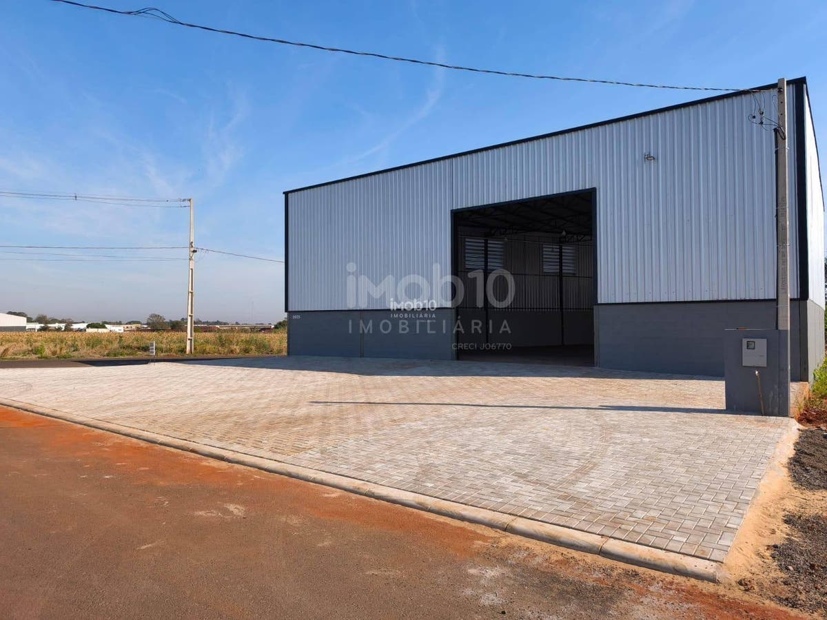 BARRACÃO PARA ALUGAR (R$4.500,00) PRÓXIMO A PERIMETRAL LESTE E BR 277 EM FOZ DO IGUAÇU - PR