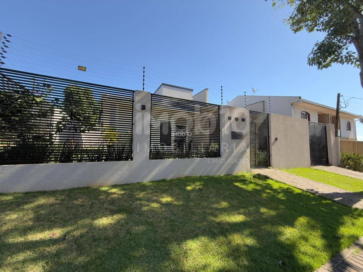 CASA TÉRREA COM PISCINA À VENDA NO JARDIM SOCIAL - FOZ DO IGUAÇU/PR