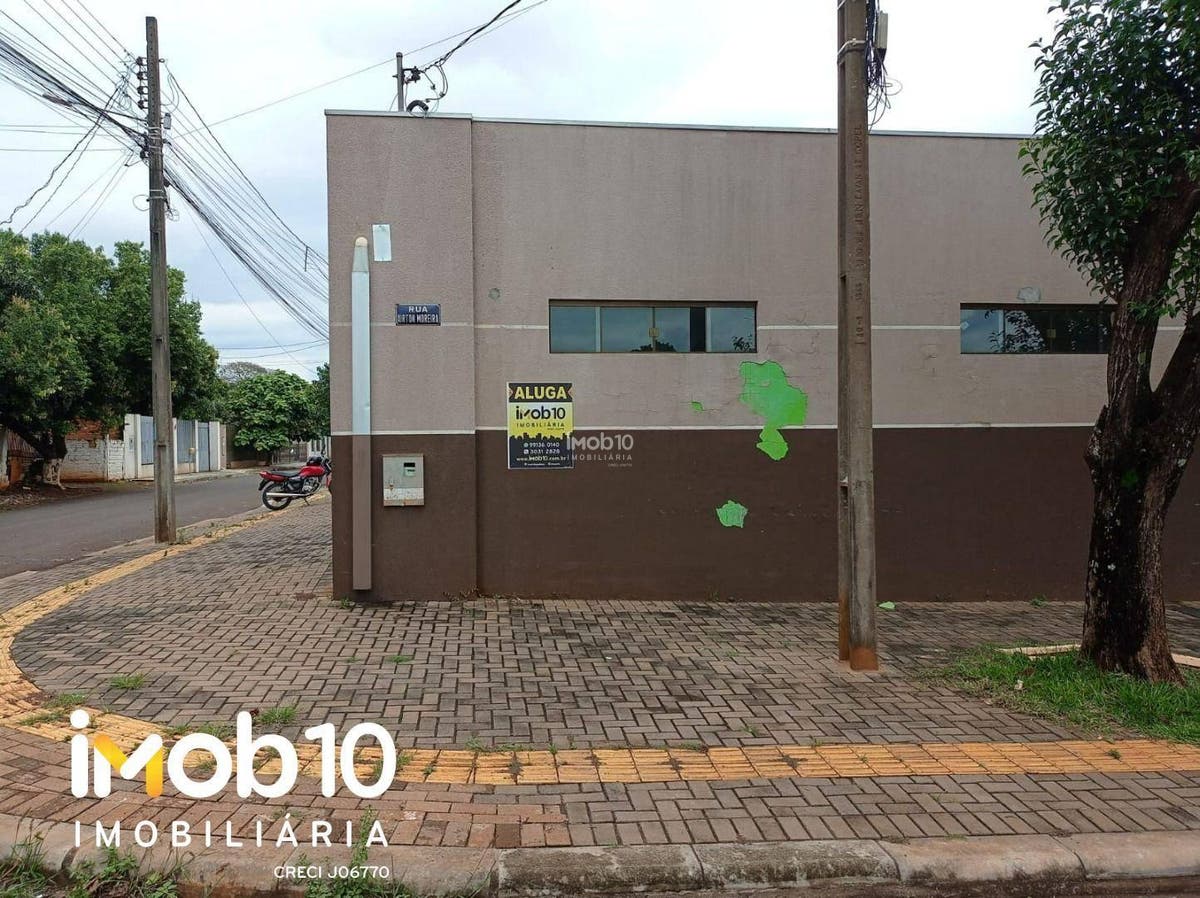 CASA E SALA COMERCIAL A VENDA BAIRRO MORUMBI FOZ DO IGUAÇU - PR