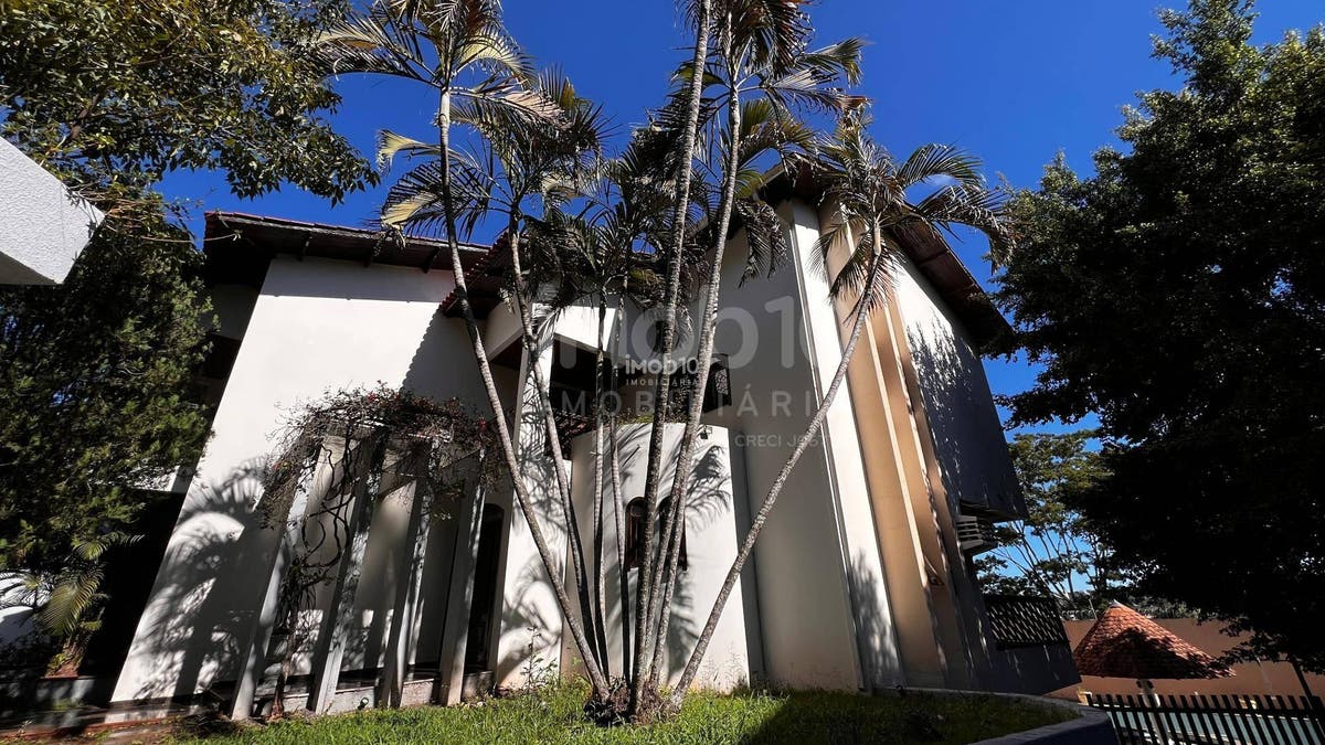 SOBRADO COMERCIAL PARA ALUGUEL (R$20.000,00) OU VENDA NO JARDIM FESTUGATO EM FOZ DO IGUAÇU - PR