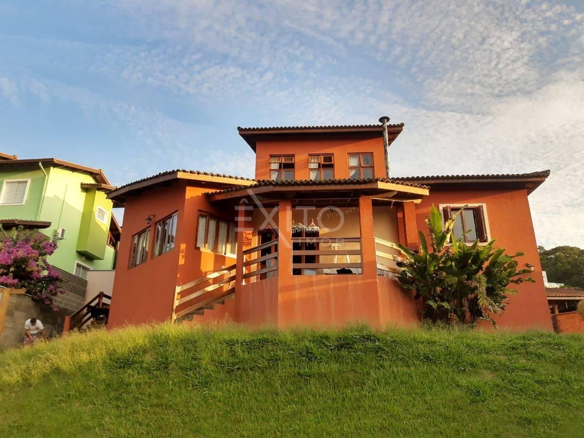 Casa, 3 quartos, 253 m² - Foto 3