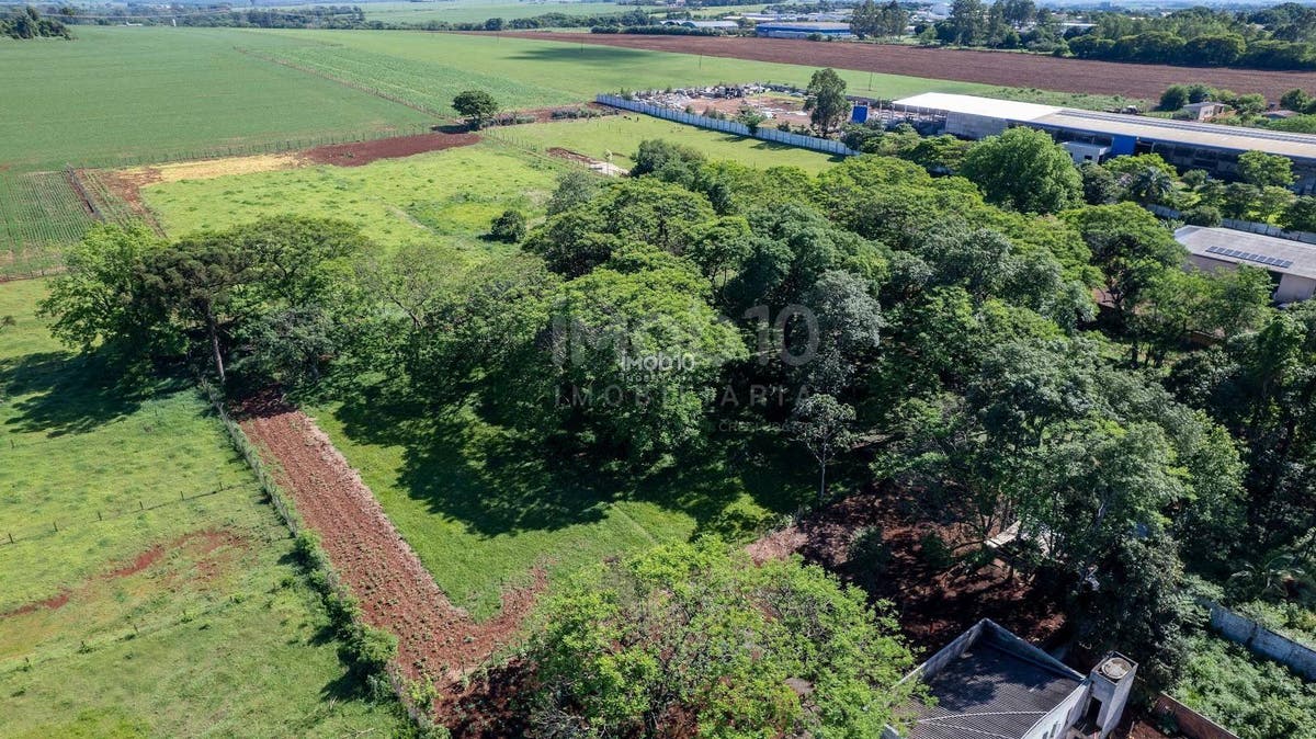 ÁREA/PRÉDIO PARA VENDA OU ALUGAR (R$30.000,00) FRENTE PARA BR 277 EM SANTA TEREZINHA DE ITAIPU - PR