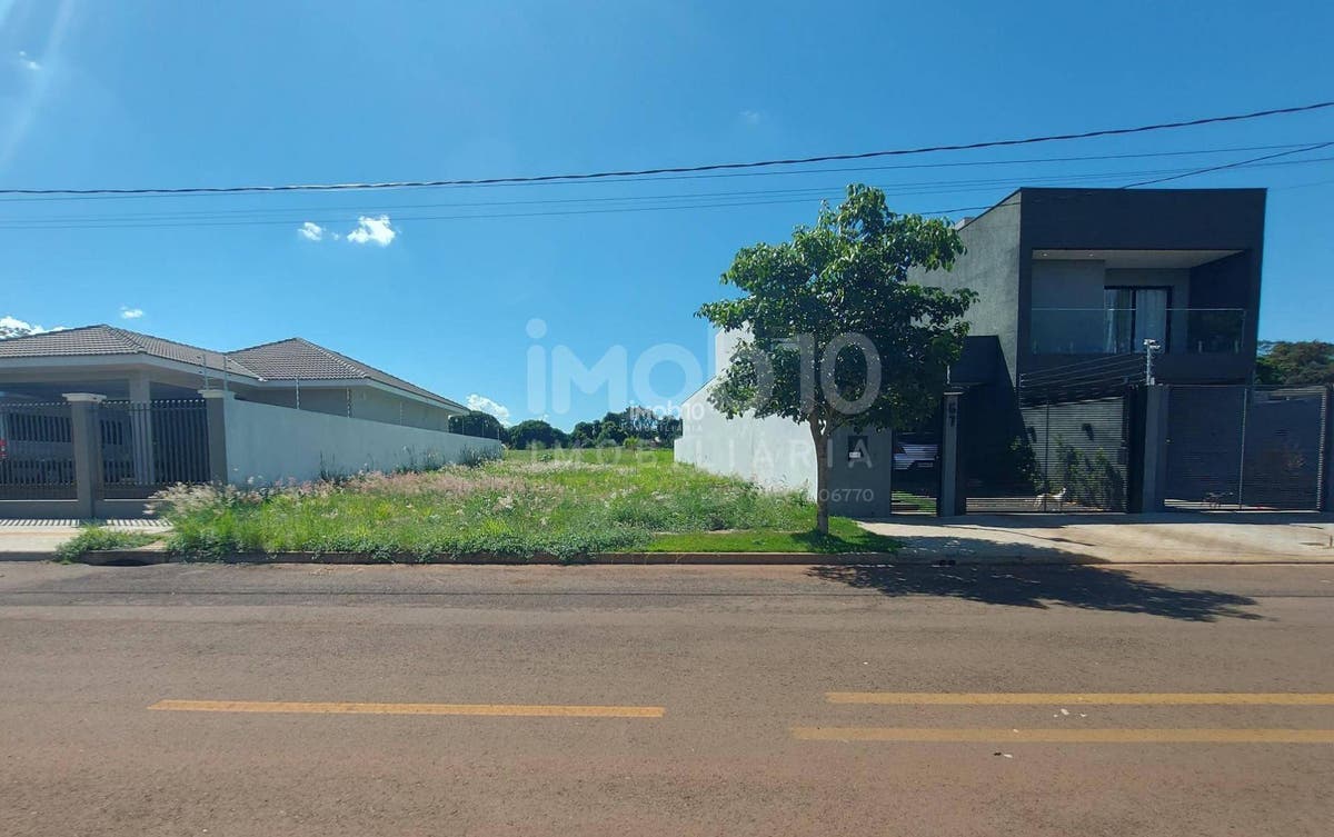 TERRENO A VENDA NO JARDIM IGUAÇU, PRÓXIMO AVENIDA DAS CATARATAS EM FOZ DO IGUAÇU - PR