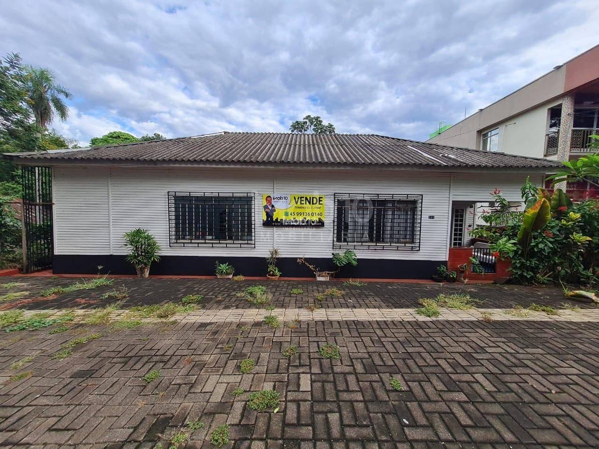 TERRENO A VENDA NO CENTRO COM GUIA AMARELA 40 PAVIMENTOS - FOZ DO IGUAÇU/PR