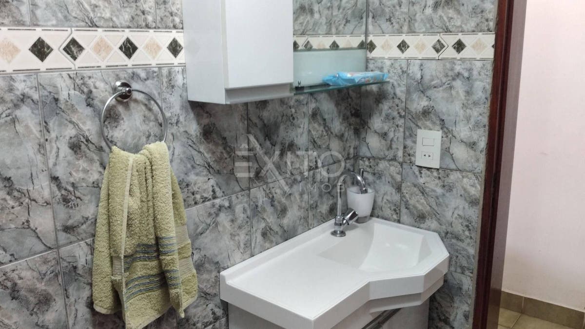 Casa, 2 quartos, 244 m² - Foto 17
