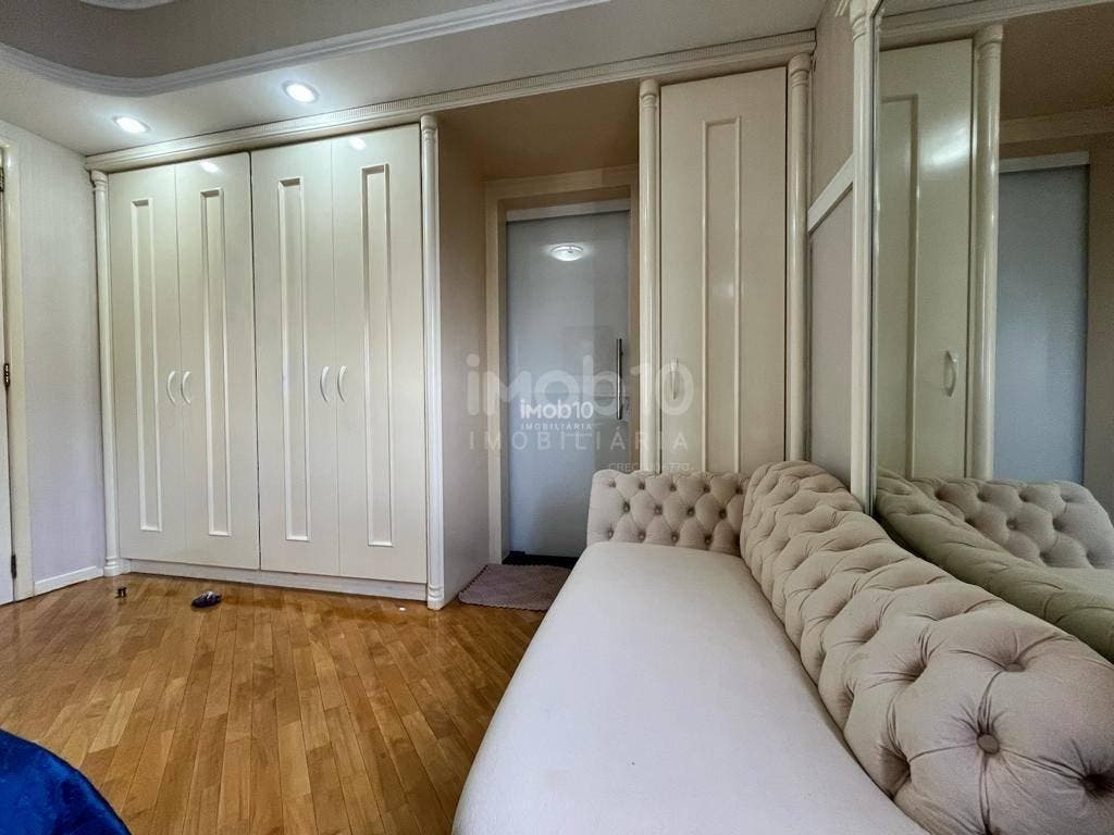 APARTAMENTO COM 4 SUITES, DUPLEX NO EDIFICIO MAISON CLASSIC NO CENTRO - FOZ DO IGUAÇU//PR