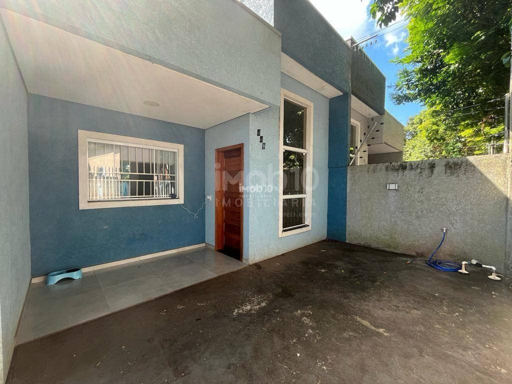 CASA COM 2 QUARTOS A VENDA NO JARDIM UNIVERSITÁRIO - FOZ DO IGUAÇU/PR