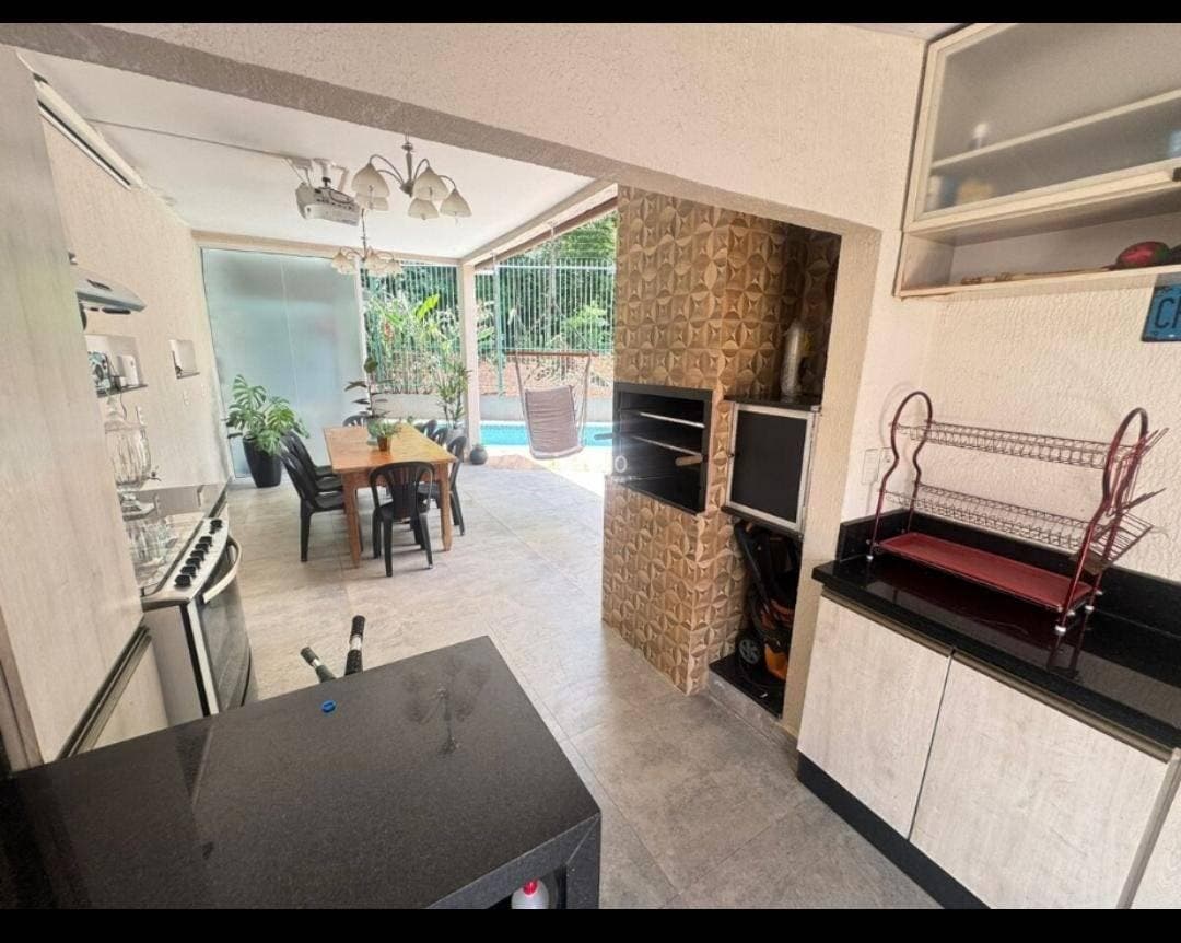 CASA COM 3 QUARTOS A VENDA NA VILA A EM FOZ DO IGUAÇU - PR